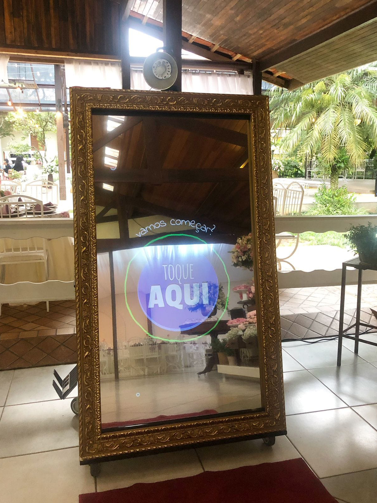 Espelho Mágico de Fotos em SP: Transforme Seus Eventos com Tecnologia e Estilo